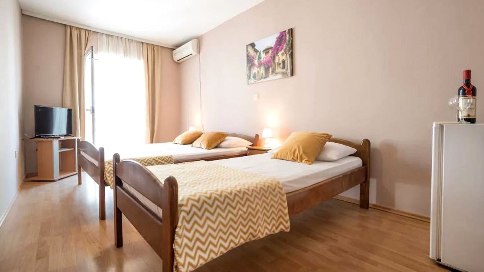 rooms-triple-room