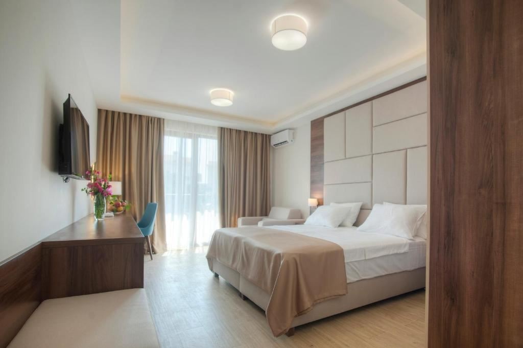 rooms-standard-double-room-with-extra-bed