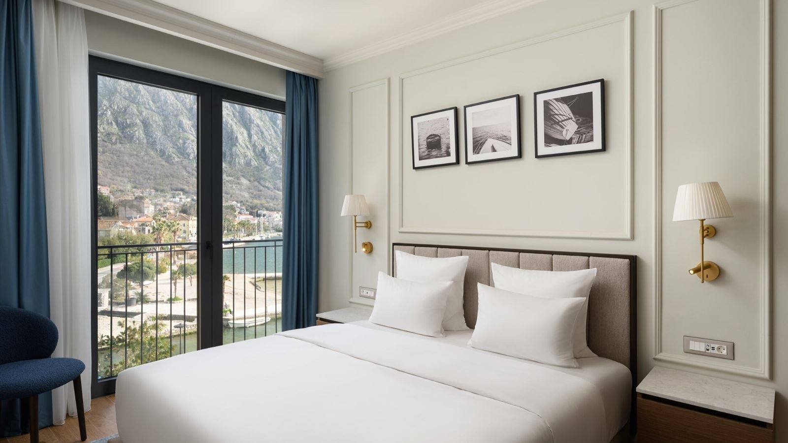 rooms-one-bedroom-apartment-sea-view