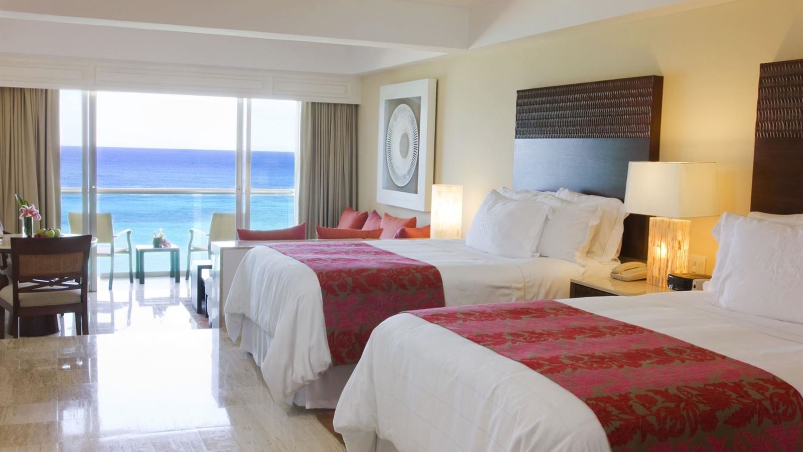 rooms-junior-suite-ocean-front