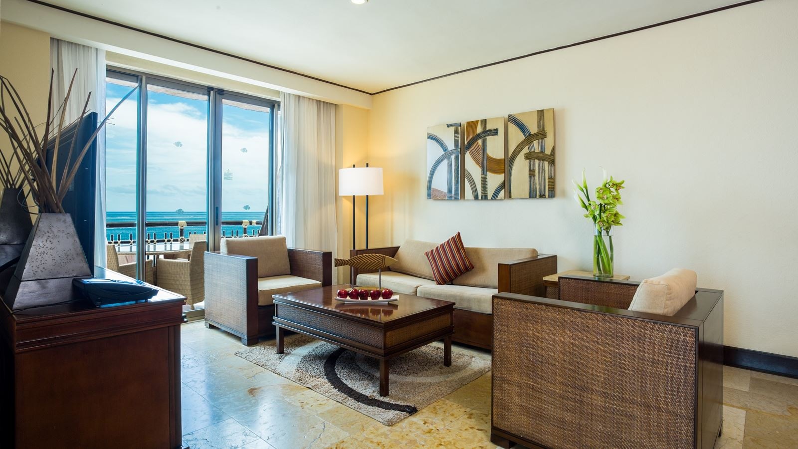 rooms-preffered-club-ocean-front-master-suite