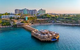 LAUR HOTEL EXPERIENCE & LAUR HOTELS ELEGANCE