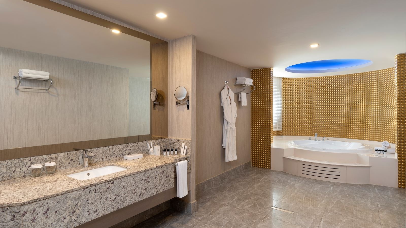 rooms-deluxe-suite