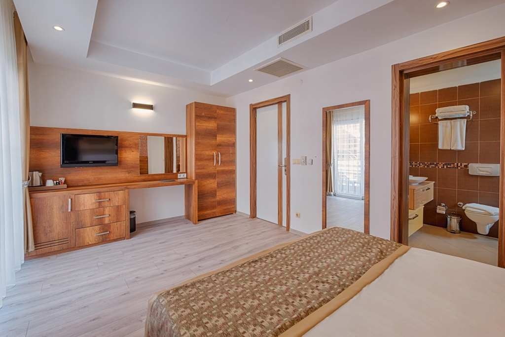 rooms-garden-room
