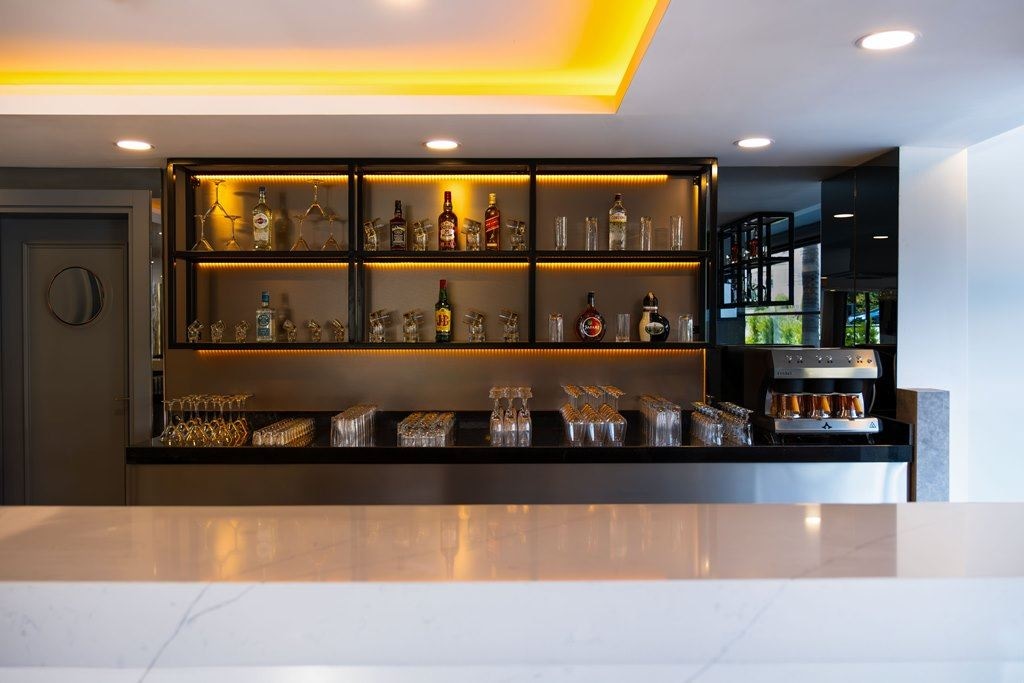 bars-lobby-bar