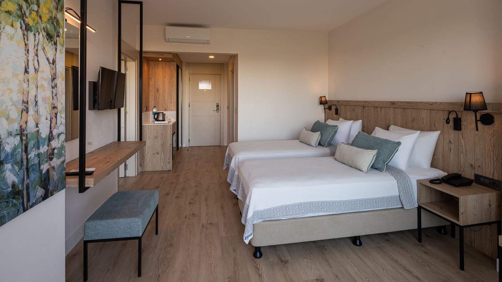 rooms-elite-family-room