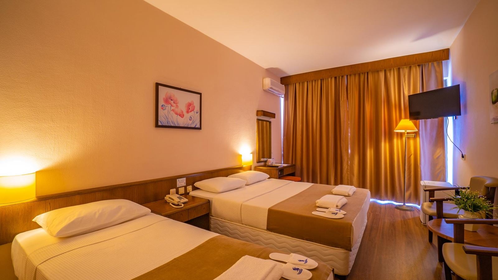 rooms-standard-room