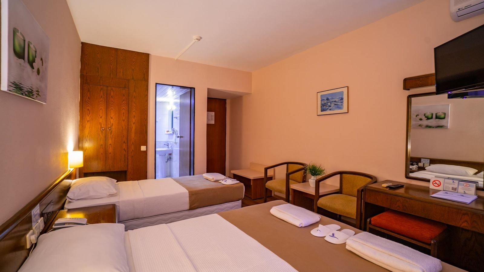 rooms-standard-room
