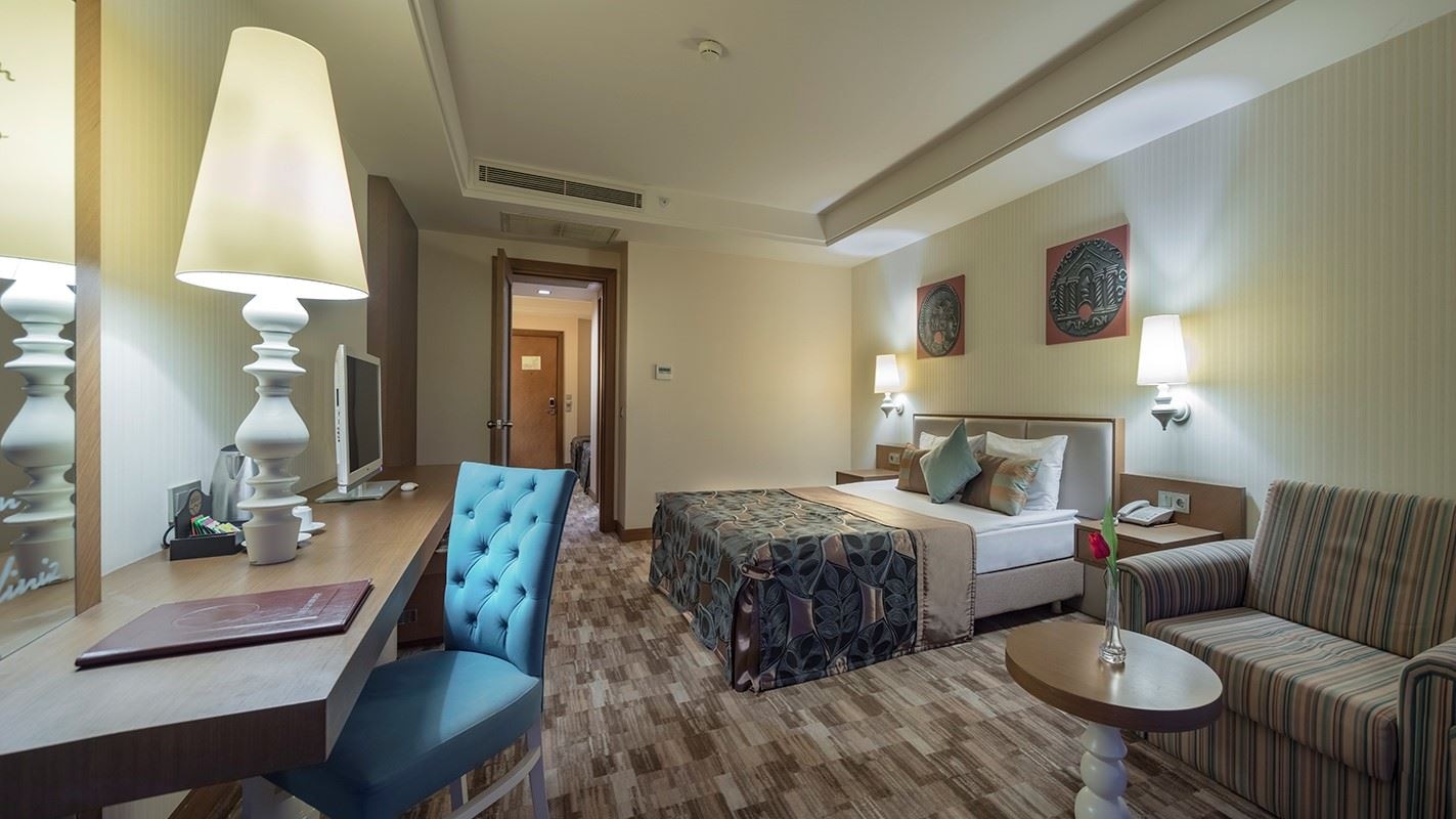 rooms-family-room
