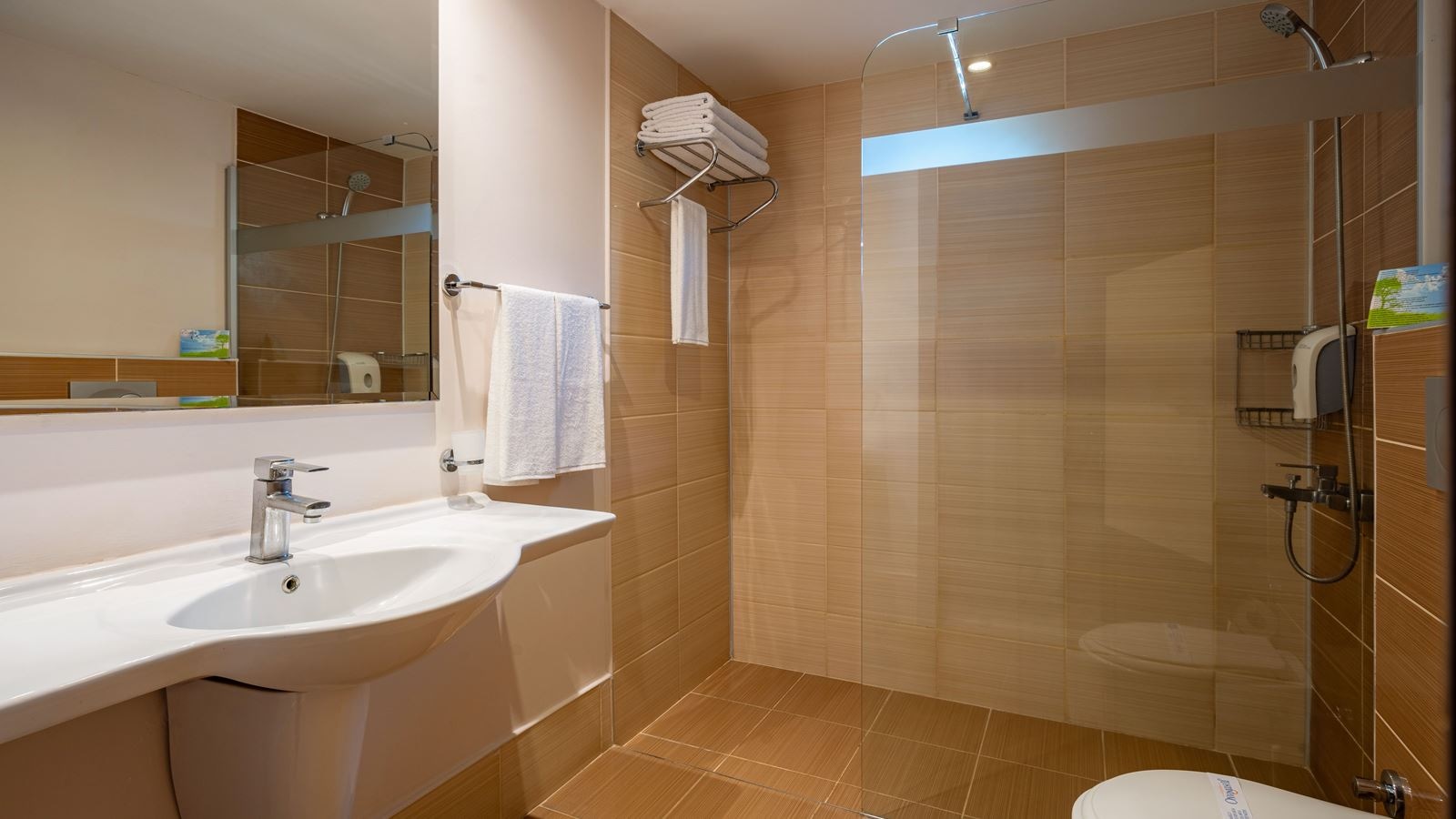 rooms-standard-room