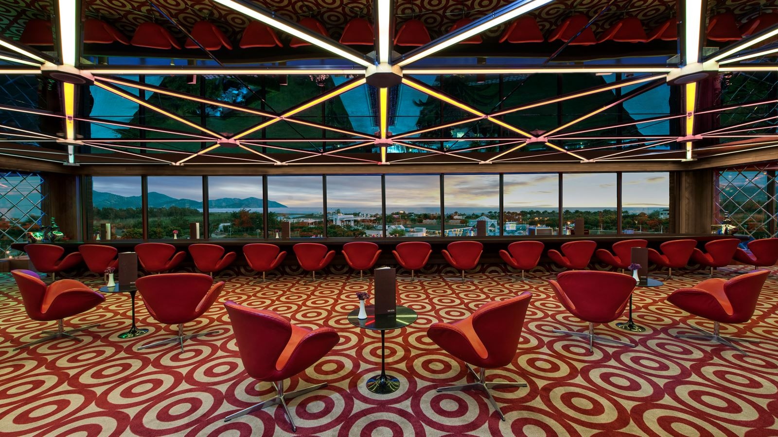 bars-rouge-roof-bar