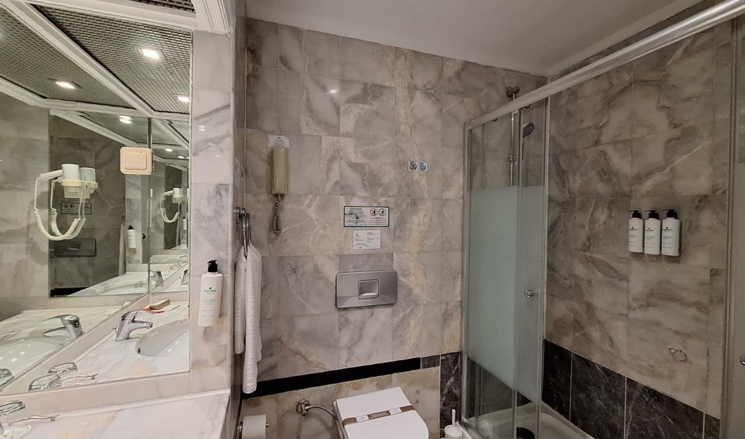 rooms-standard-room-land-view