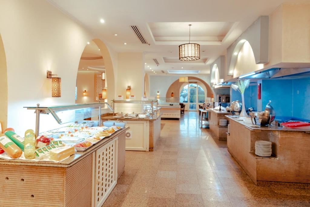 restaurants-restaurants