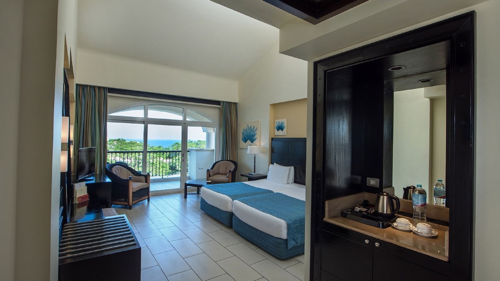 rooms-premium-room