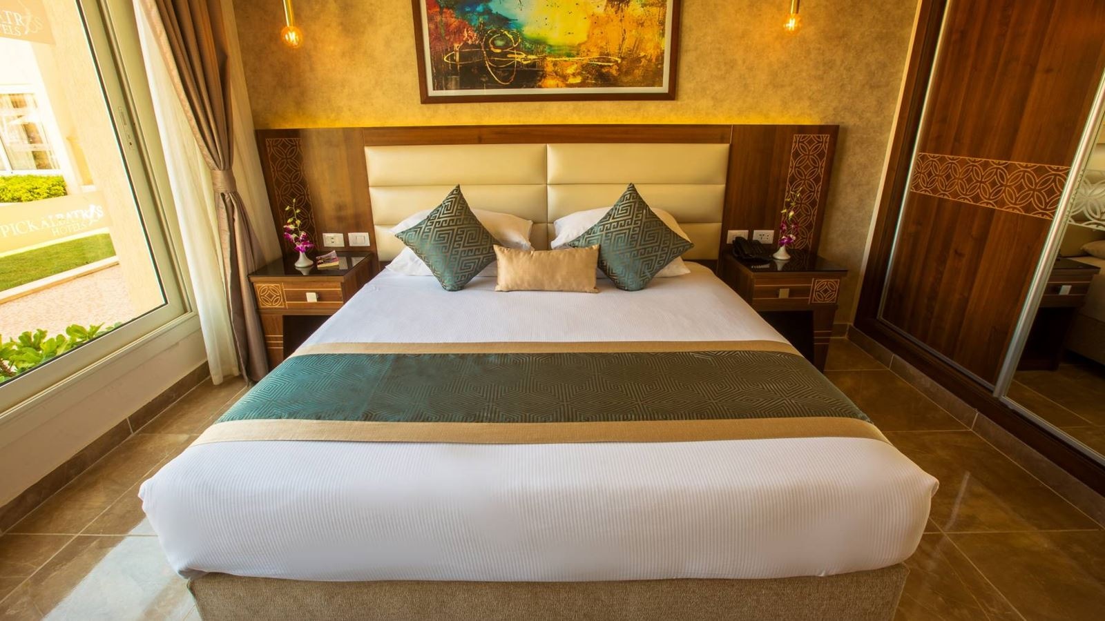 rooms-royal-suite