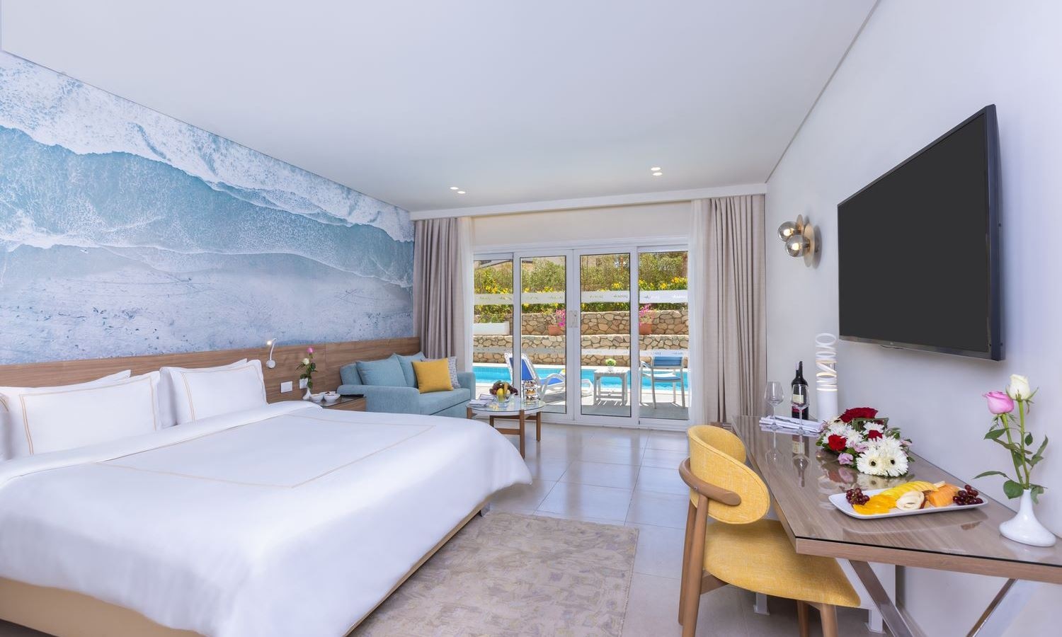 rooms-swim-up-room