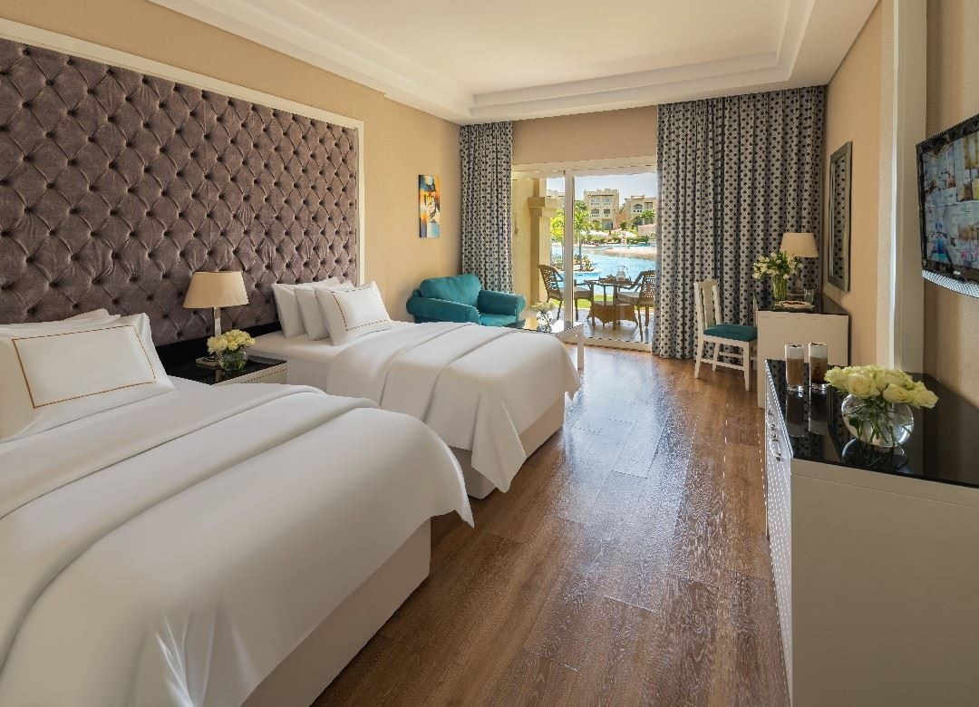 rooms-superior-room