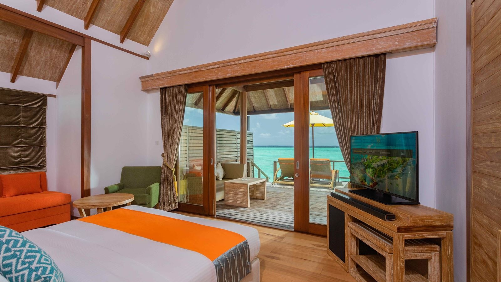 rooms-semi-water-villa