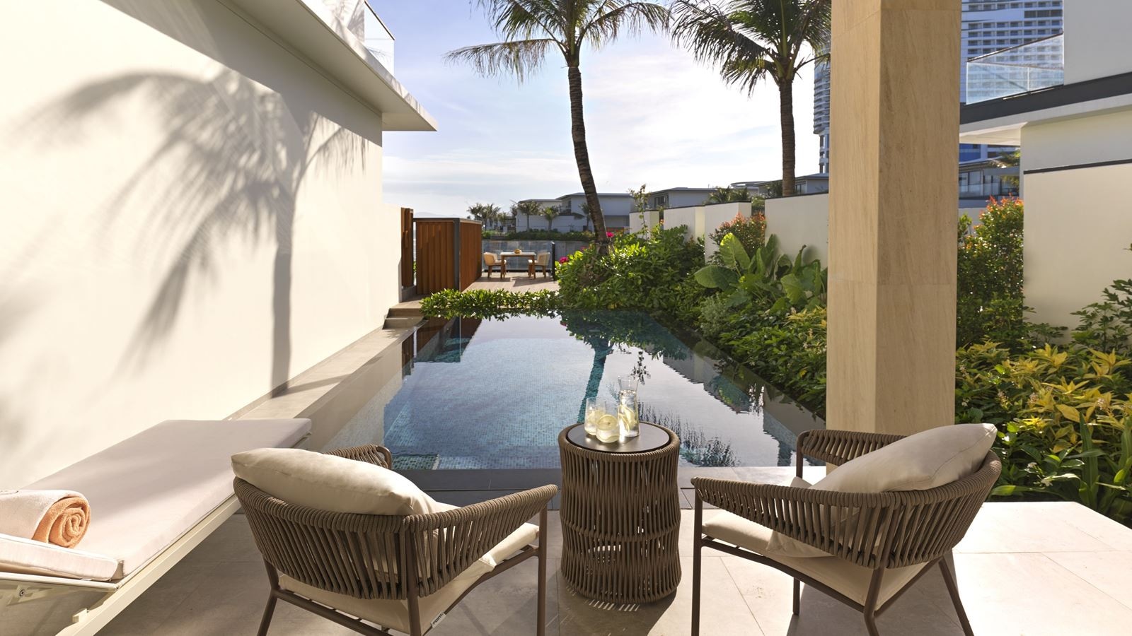 rooms-pool-pavilion-child-without-extra-bed