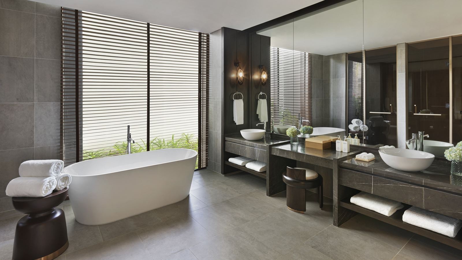 rooms-coastal-suite
