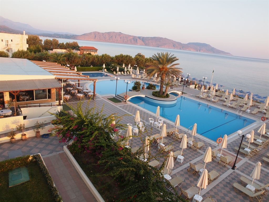pools-outdoor-pool