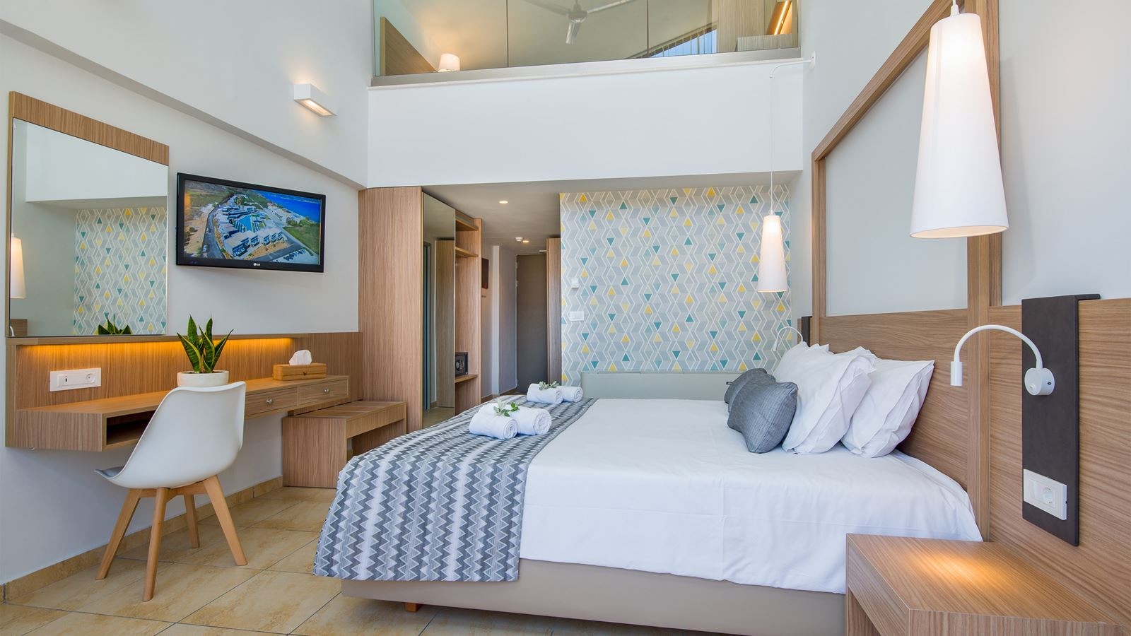 rooms-maisonette-sideseaview-for-26-persons